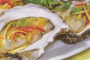Chữa mồ hôi trộm ở trẻ bằng trai