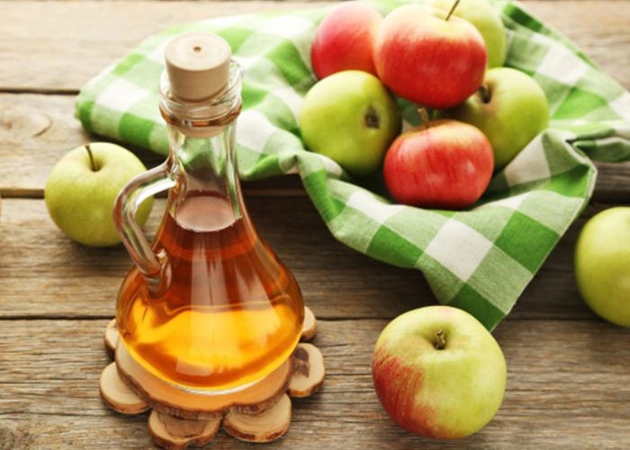 giấm táo cũng là phương pháp điều trị mồ hôi tay chân