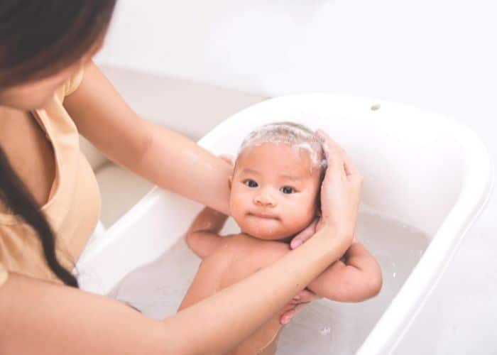 Cách trị mẩn ngứa ở trẻ sơ sinh
