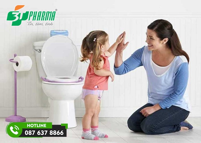 cách trị đái dầm ở trẻ 4 tuổi bằng cách tập cho trẻ đi vệ sinh đúng giờ - 3T Pharma