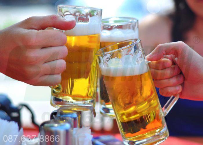 Rượu bia, chất kích thích khiến bạn nâng cao khả năng bị chảy máu mũi