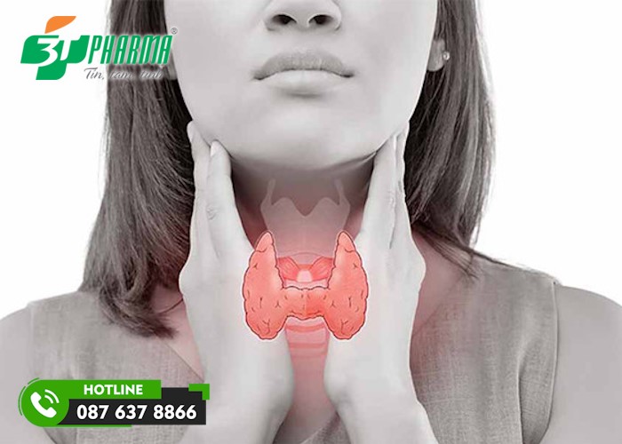 đổ mồ hôi trộm ở phụ nữ sau sinh có thể do chức năng tuyến giáp thay đổi - 3tpharma