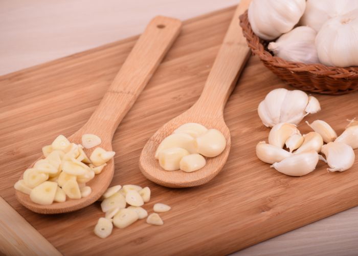 Nếu bị viêm phế quản, bạn đừng quên bài thuốc từ tỏi nhé!