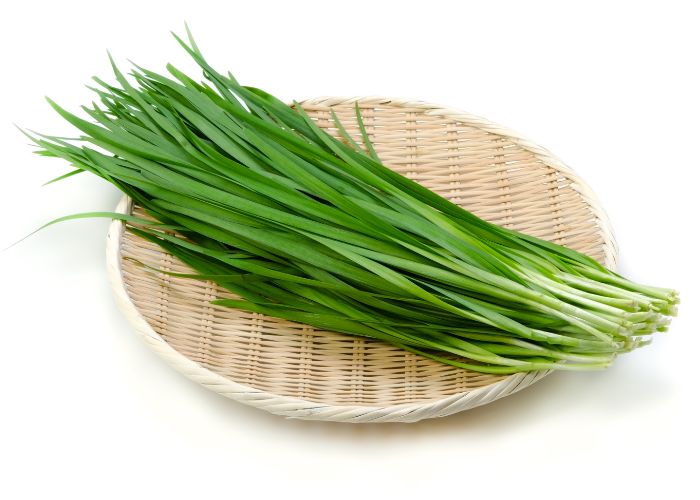 Lá hẹ giúp cải thiện tình trạng ho do viêm phế quản ở trẻ