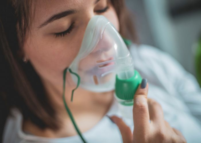 Viêm phế quản bội nhiễm có thể biến chứng sang suy hô hấp cấp